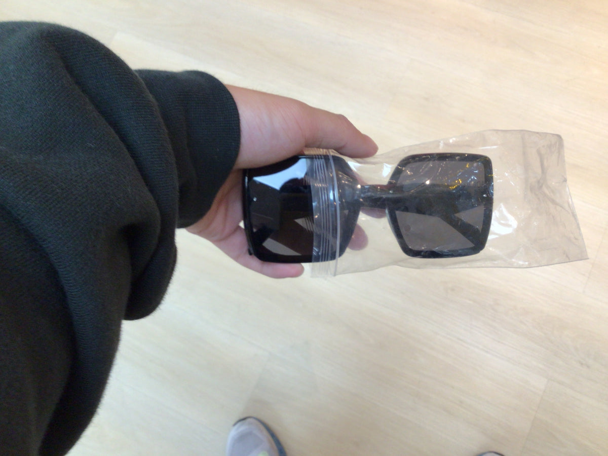 Sunglass
